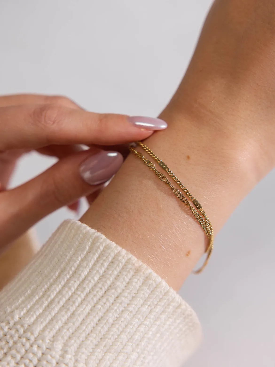 Authentic Armband