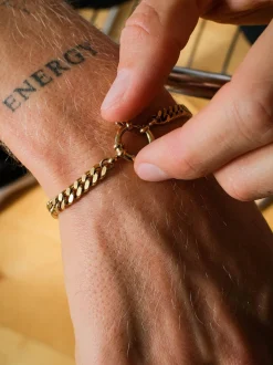 Curb Chain Charm Armband