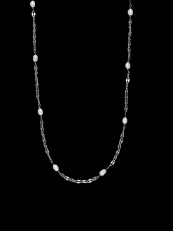 Delicate Pearl Kette
