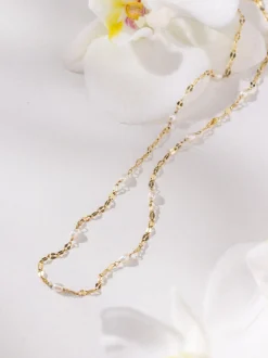 Delicate Pearl Kette