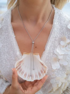 Embrace Beauty Kette