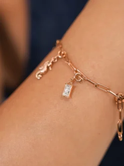 Flex Stone White Charm