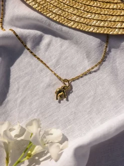 Flowing Strength Elefant Charm
