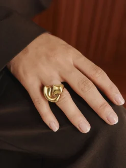 Fluid Forms Ring