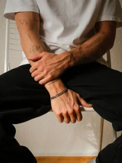Heavy Curb Armband