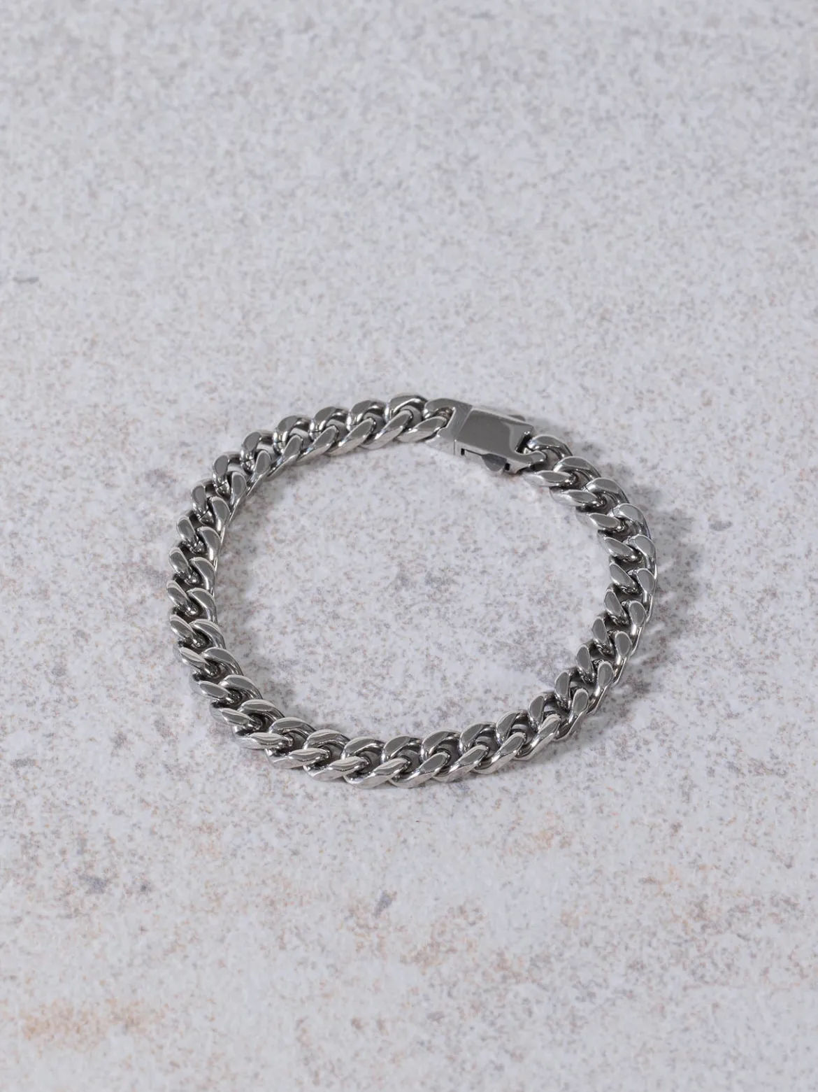 Heavy Curb Armband
