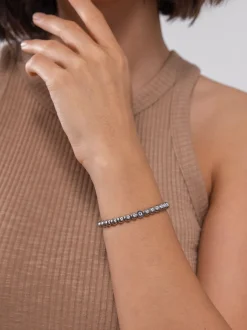 Letter Q Armband
