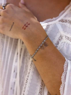 Motions Armband