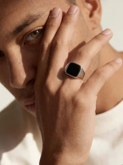 Night Ring