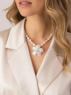 Pearly Flower Charm