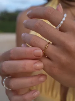 Shade Anxiety Ring
