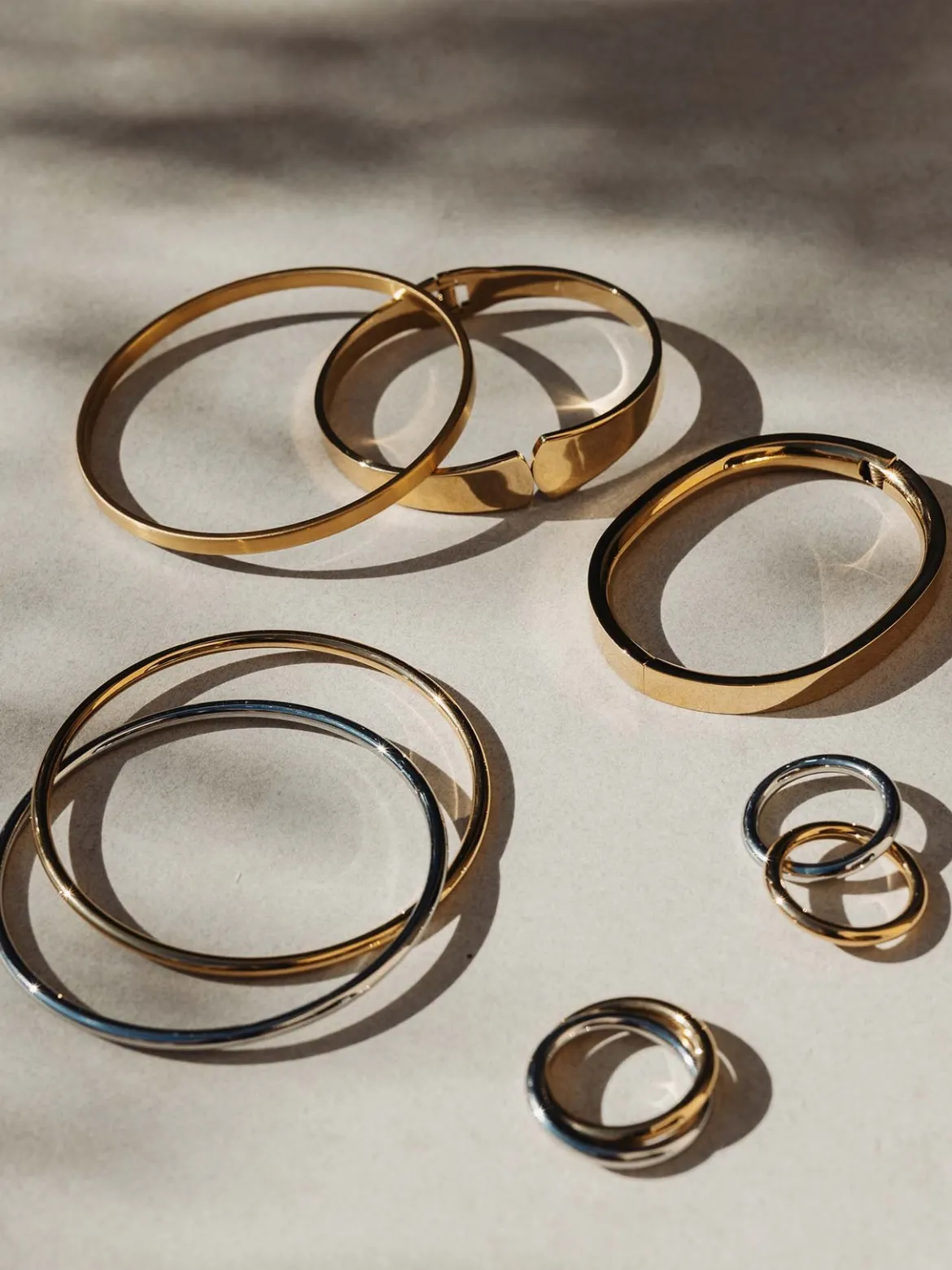 Simplicity Armcuff