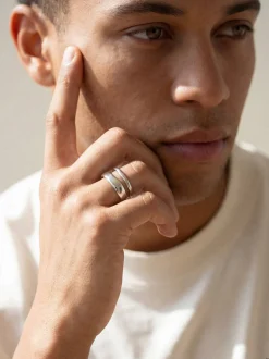 Tide Ring