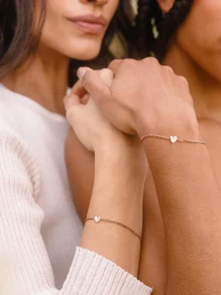 Tiny Heart Armband