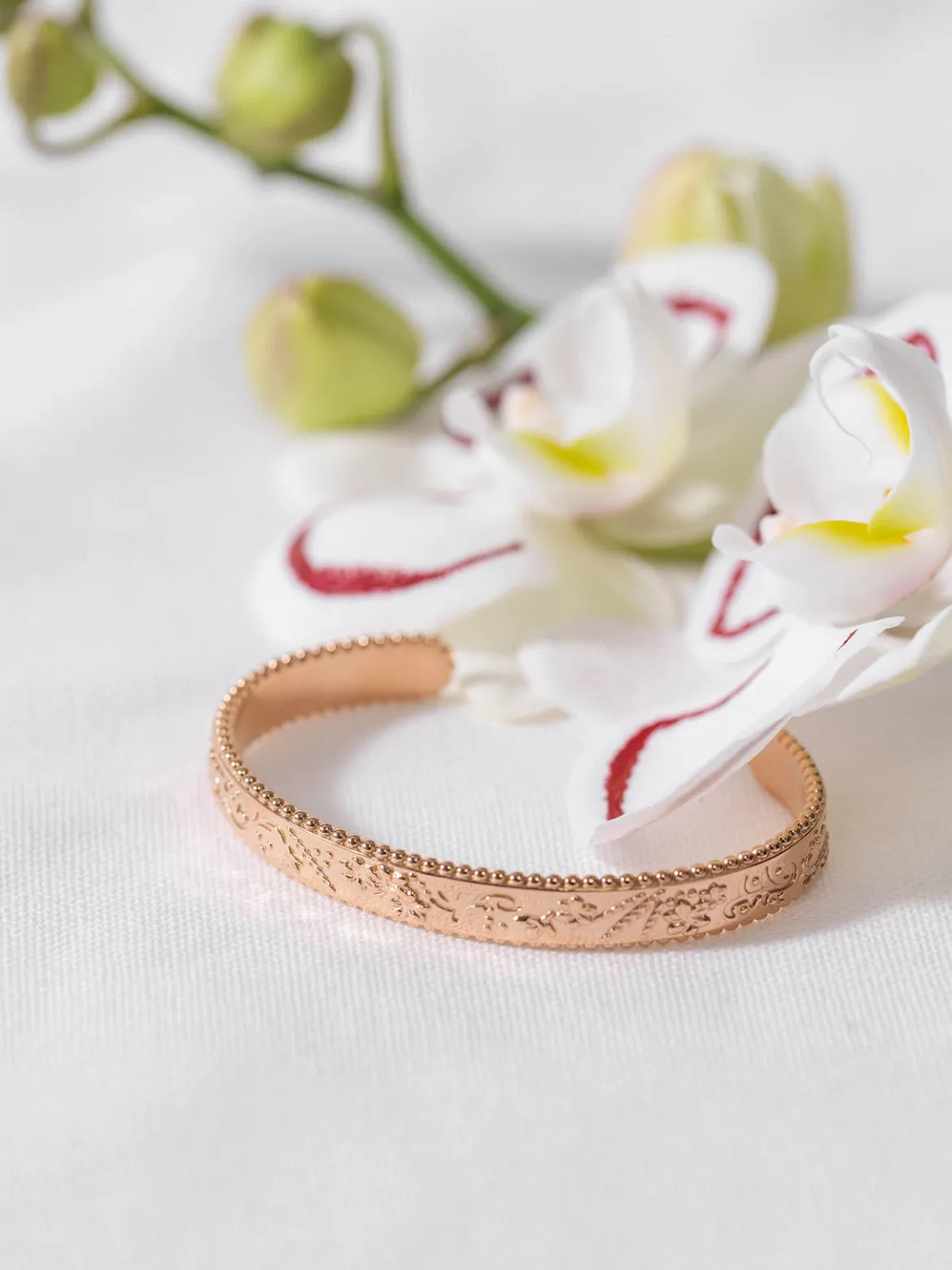 Vintage Love Armcuff